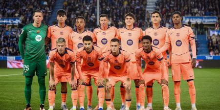 ألافيس
ضد
برشلونة..
برشلونة
يخسر
أمام
ألافيس
ويفشل
في
الوصول
لدوري
الـ100
نقطة