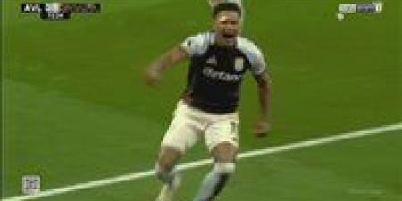 أستون
      فيلا
      ضد
      ليفربول..
      ملخص
      اهداف
      ونتيجه
      مباراة
      ليفربول
      وأستون
      فيلا
      في
      الدوري
      الإنجليزي
      الممتاز
      بعد
      مرور
      75
      دقيقة
