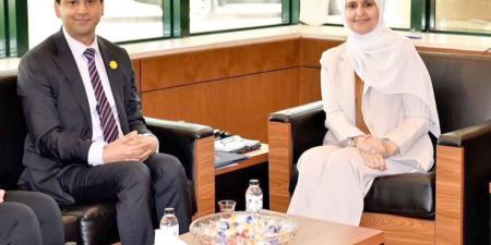 الفليج والسفير البريطاني ناقشا تعزيز الأمن الغذائي