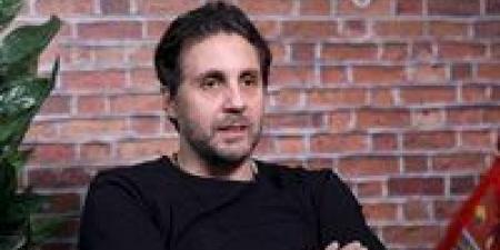 هشام
ماجد:
إخواتي
«بيشفقوا
عليا»
بسبب
تشجيعي
للزمالك