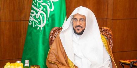 وزير الشؤون الإسلامية يوجه باستكمال الاستعدادات لصلاة عيد الأضحى وإقامتها بعد شروق الشمس بـ15 دقيقة