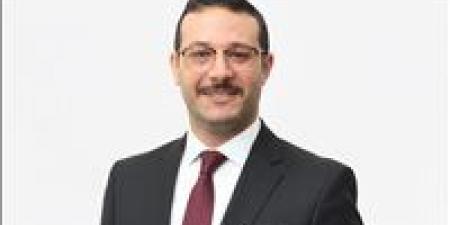 طاهر
      أبو
      زيد
      يكتب:
      الكادر
      الذي
      نحتاجه..
      سياسي
      أم
      مهني؟