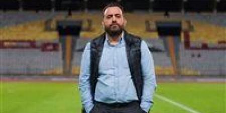 جون
إدوارد
يضع
مونديال
الأندية
2029
ضمن
مشروعه
مع
الزمالك
