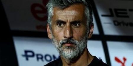 مساعد
      ريبيرو
      يرد
      على
      شكواه
      ضد
      الأهلي:
      لن
      أتحدث
      ضد
      أي
      نادٍ