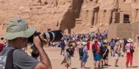 مسجلًا
6.1
مليون
سائح..
7%
نسبة
زيادة
عدد
السياح
الوافدين
إلى
مصر
منذ
بداية
العام