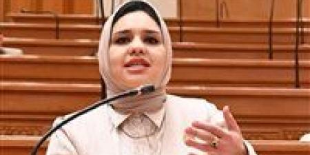النائبة
راوية
مختار
لـ"تحيا
مصر":
تسعيرة
كشف
موحدة
للأطباء
«غير
منطقية»