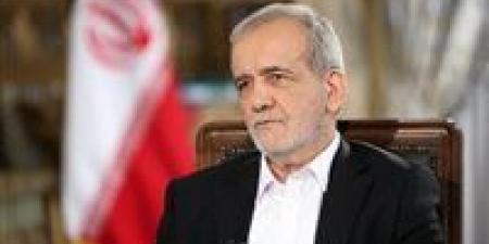 الرئيس
الإيراني
يبلغ
اليابان
استعداد
طهران
لتسهيل
الملاحة
في
مضيق
هرمز