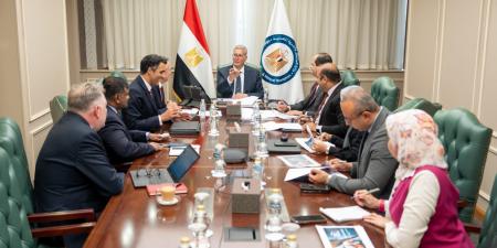 البترول:
التزام
مصر
الكامل
بدعم
ربط
حقل
أفروديت
القبرصي
بمصر
والعمل
كشريك
رئيسي
في
إنجاحه