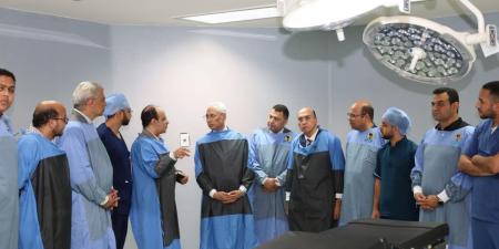 رئيس
جامعة
المنيا
يتفقد
مستشفى
الكبد
والجهاز
الهضمي
ويعلن
بدء
تشغيل
وحدة
زراعة
الكبد
واستقبال
الحالات
