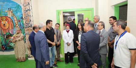 رئيس
جامعة
المنيا
يتفقد
مستشفى
الأورام
الجامعي
ويفتتح
عيادات
أورام
الأطفال