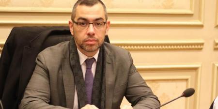 القضية
ليست
دعم
نقدي
أم
عيني..
النائب
محمد
فؤاد
لـ
"تحيا
مصر":
الاستهداف
في
برامج
الدعم
يجب
أن
يقوم
على
معايير
واضحة
و
ضمان
وصول
الدعم
للـ
المستحقين