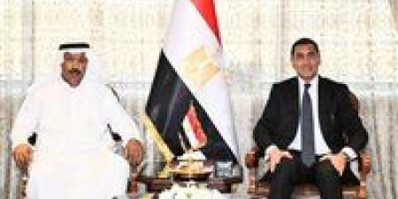 وزير
الرياضة
يلتقي
رئيس
الاتحاد
المصري
للهجن
لبحث
خطة
البطولات
خلال
الفترة
المقبلة