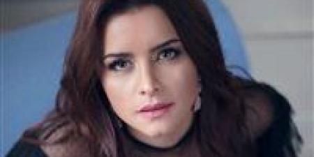 "ماكنتش
أعرف
إنها
بتاعة
نور"..
اعترافات
لص
سرق
مرايا
سيارة
الفنانة
اللبنانية
