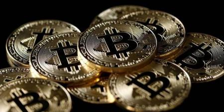 البيتكوين
يرتد
فوق
63
ألف
دولار
وسط
ضغوط
التدفقات
الخارجة