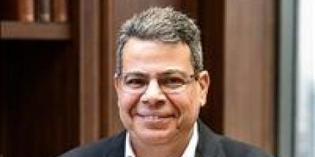 خالد
      حجازى:
      يكتب
      العقار
      في
      زمن
      الترند
      لم
      يعد
      سوق
      العقارات
      كما
      كان
      قبل
      سنوات
      قليلة