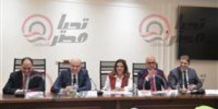 وزير
الطيران
من
البرلمان:
فاتورة
التكاليف
زادت
20
مليون
دولار
منذ
بداية
حرب
إيران