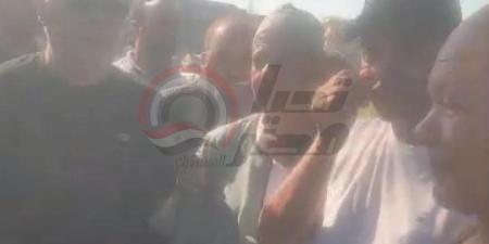 بحضور
أشرف
زكي..
تشييع
جثمان
عبد
العزيز
مخيون
إلى
مثواه
الاخير