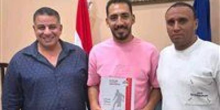 القناة يبدأ صفقات الموسم الجديد بضم إبراهيم سامي مدافع سموحة 3 مواسم