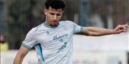 غزل
      المحلة
      يضم
      التونسي
      رائد
      أبوشنيبة
      ظهير
      أيمن
      اتحاد
      المنستيري
      3
      مواسم