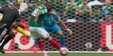 المكسيك
ضد
جنوب
أفريقيا..
جوليان
كينيونيس
يسجل
الهدف
الأول
لـ
منتخب
المكسيك
في
مرمى
جنوب
أفريقيا
بافتتاح
كأس
العالم
2026