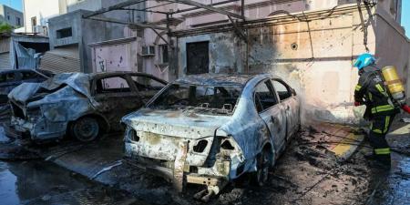 البحرين.. إصابة طفلة جراء الهجمات الإيرانية.. واحتراق مركبات وتضرر منازل