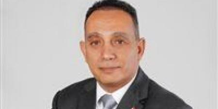 فريدي
البياضي
يطالب
بحل
جذري
لأزمة
العدادات
الكودية:
“المواطن
مش
محتاج
ورق..
محتاج
قرار
عادل
وسريع”