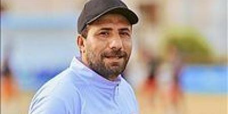 عمرو
رمضان
مديراً
فنيا
لفريق
بيلا
في
الموسم
الجديد
بالدوري
الممتاز
ب