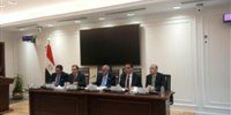 تشريعية
النواب
تناقش
طلب
إحاطة
للنائب
عوض
أبو
النجا
بشأن
تداعيات
منشور
الشهر
العقاري
الخاص
بـ"وقف
الأمير
مصطفى
عبد
المنان"