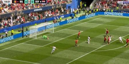 نتيجه
مباراه
منتخب
مصر
وبلجيكا
الآن..
إمام
عاشور
يسجل
الهدف
الأول
لـ
منتخب
مصر
في
مرمى
بلجيكا
بكأس
العالم
2026