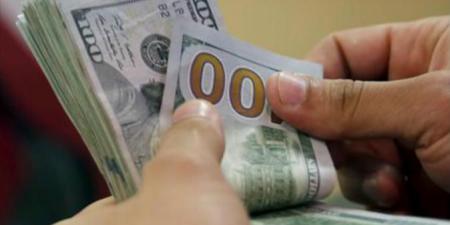 الدولار يتراجع 0.31% إلى أدنى مستوى في 10 أيام