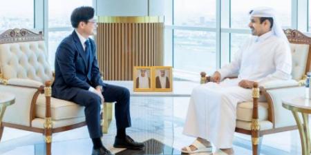 وزير الدولة لشؤون الطاقة يجتمع مع وزير التجارة والصناعة والموارد الكوري
