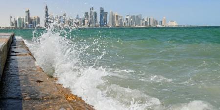 الأرصاد تحذر من رياح قوية وأمواج مرتفعة في عرض البحر خلال الليل