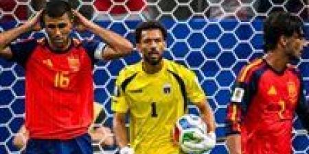 كأس
العالم
2026..
فوزينها
حارس
الرأس
الأخضر
يتحول
من
حارس
مغمور
إلى
نجم
عالمي
بعد
مباراة
إسبانيا