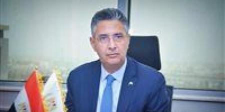 وزير
      التموين:
      الخبز
      مدرج
      ضمن
      منظومة
      الدعم
      "الشبه
      نقدي"
      الجديدة..
      وتعميم
      الكارت
      الموحد
      بالمحافظات
      خلال
      6
      أشهر