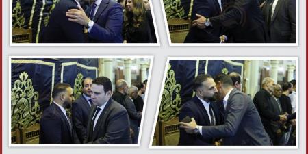 النواب
ضياء
داوود
وعبدالمنعم
امام
واحمد
فرغلي
أعضاء
مجلس
النواب
يؤدون
واجب
العزاء
في
الزميل
مصطفى
الشربيني