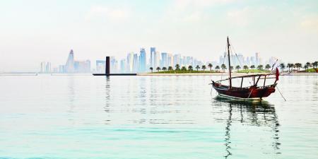 طقس صحو على الساحل وغبار عالق في البحر الليلة