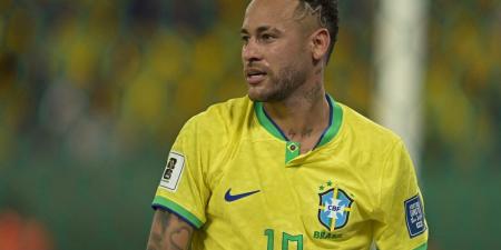 رئيس البرازيل يسخر من نيمار: أول لاعب في العالم يعمل عن بُعد