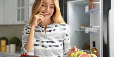 نصائح غذائية للتعامل مع الرغبة المستمرة في الحلويات