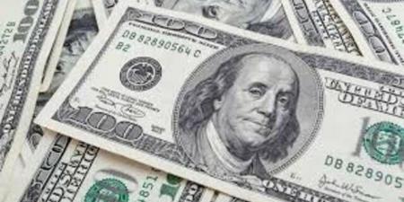 الدولار
      يقفز
      لأعلى
      مستوياته
      في
      عام
      وسط
      توقعات
      رفع
      الفائدة