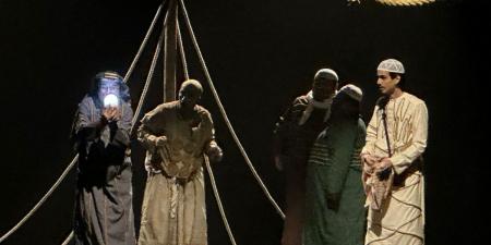 مسرحية "الهير الأسود" تدخل غمار المنافسة على جوائز مهرجان الدوحة المسرحي الـ38