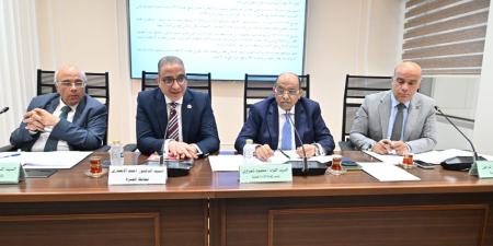 لن
      نتركهم..
      محافظ
      الجيزة
      يعلن
      تعويضات
      عقار
      كفرطهرمس