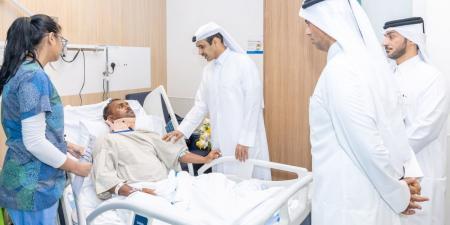 وزير الدولة لشؤون الطاقة يزور عدداً من مصابي حادث مصنع برزان للغاز