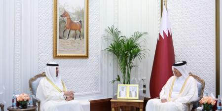 رئيس مجلس الشورى يجتمع مع السفير الكويتي
