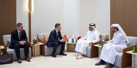 وزير التجارة والصناعة يجتمع مع وزير الشؤون الخارجية والتجارة الخارجية بمقدونيا الشمالية