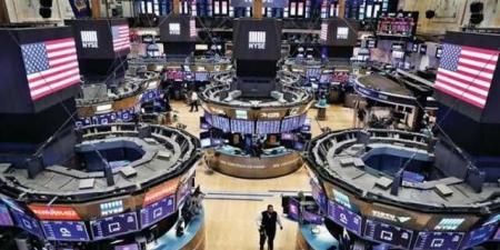 تراجع
الأسهم
الأمريكية
و"داو"
يهبط
600
نقطة
مع
تجدد
التوترات