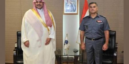 لقاء
      سعودي
      لبناني
      لبحث
      تعزيز
      التعاون
      الأمني
      والقضايا
      المشتركة