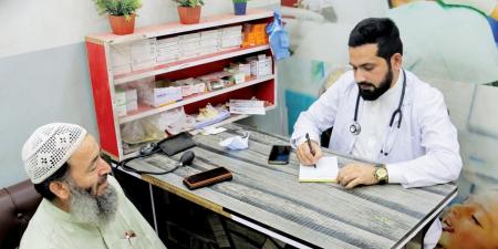 قطر الخيرية| حلم تحدى الفقر... ليصبح طبيباً يزرع الابتسامة والأمل
