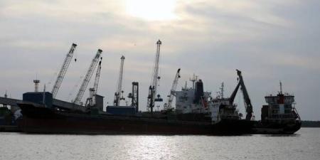 النفط
يقفز
3%
عقب
ضربات
أمريكا
على
إيران