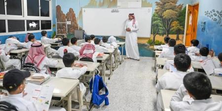 معلم أول بالمدارس المتكاملة لمعالجة التحديات