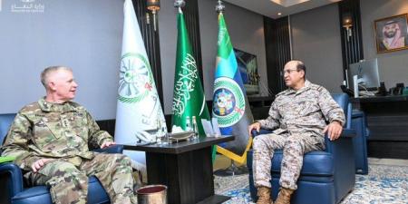 نائب
رئيس
هيئة
الأركان
العامة
يلتقي
نائب
قائد
القيادة
المركزية
الأمريكية